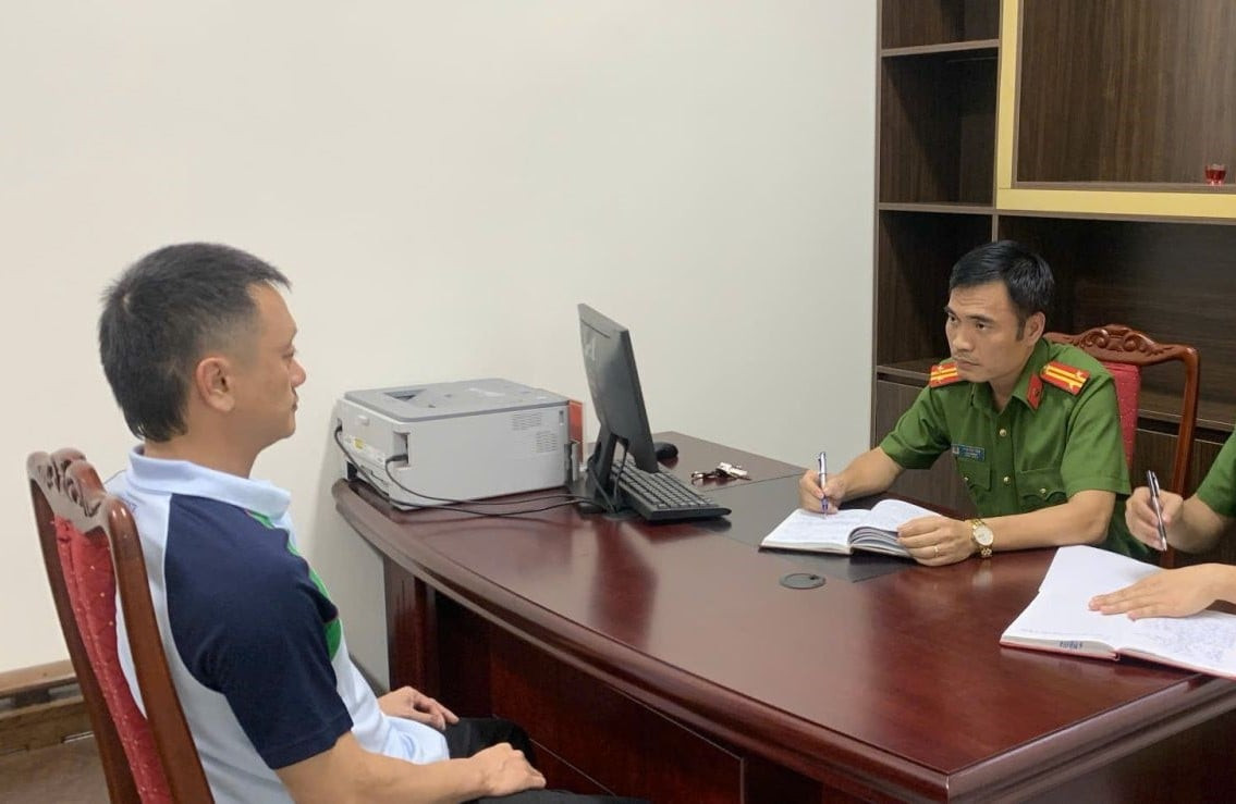 Cựu chỉ huy trưởng quân sự nhận tiền của “ông trùm" xứ Thanh Vi "ngộ" để chạy án- Ảnh 1. Cựu chỉ huy trưởng quân sự nhận tiền của “ông trùm" xứ Thanh Vi "ngộ" để chạy án- Ảnh 1.