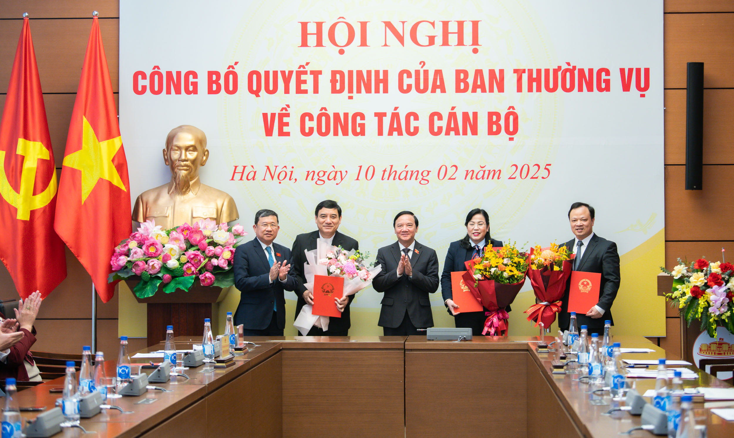 Công bố quyết định của Ban Thường vụ Đảng ủy Quốc hội về công tác cán bộ- Ảnh 1.