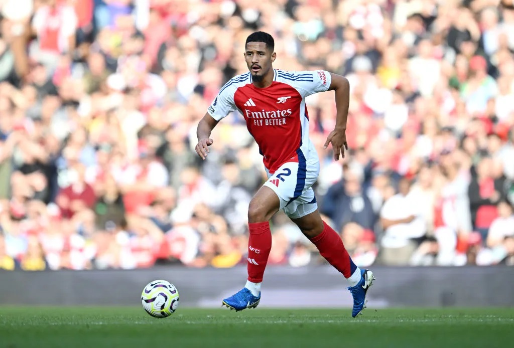 Saliba là một phần không thể thiếu của Arsenal. (Ảnh: Getty Images)