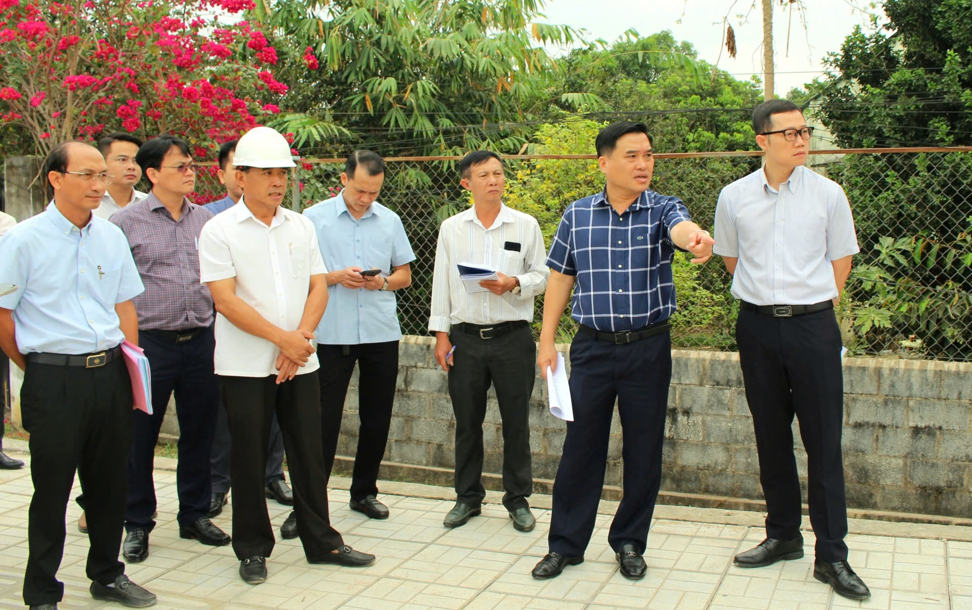 Nguyên nhân dự án Đường và Kè ven sông Đồng Nai thi công chậm tiến độ- Ảnh 1. Nguyên nhân dự án Đường và Kè ven sông Đồng Nai thi công chậm tiến độ- Ảnh 1.
