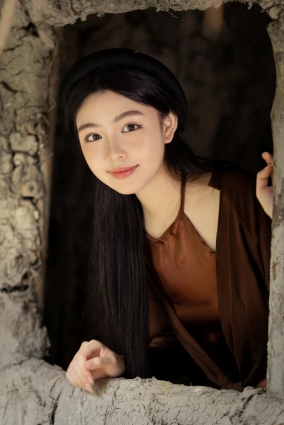 Lọ Lem "đẹp như tranh" giữa khung cảnh làng quê Việt- Ảnh 4. Lọ Lem "đẹp như tranh" giữa khung cảnh làng quê Việt- Ảnh 4.