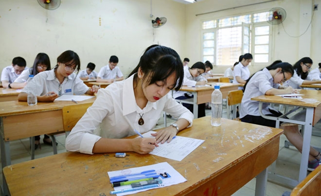 Bản tin 14/2: Tỉnh đầu tiên chọn Lịch sử và Địa lý làm môn thi vào lớp 10- Ảnh 1. Bản tin 14/2: Tỉnh đầu tiên chọn Lịch sử và Địa lý làm môn thi vào lớp 10- Ảnh 1.