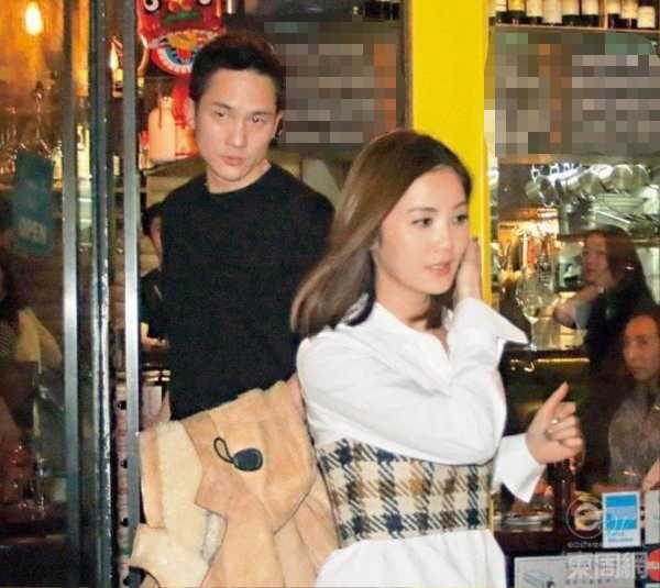 Nữ ca sĩ nổi tiếng quay lại với thiếu gia sòng bạc, sau hơn một năm chia tay- Ảnh 3. Nữ ca sĩ nổi tiếng quay lại với thiếu gia sòng bạc, sau hơn một năm chia tay- Ảnh 3.