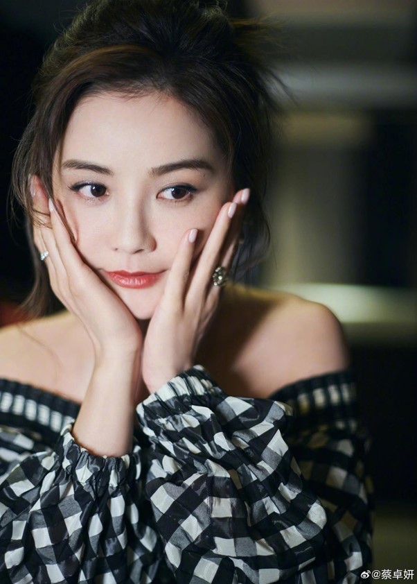 Nữ ca sĩ nổi tiếng quay lại với thiếu gia sòng bạc, sau hơn một năm chia tay- Ảnh 4. Nữ ca sĩ nổi tiếng quay lại với thiếu gia sòng bạc, sau hơn một năm chia tay- Ảnh 4.