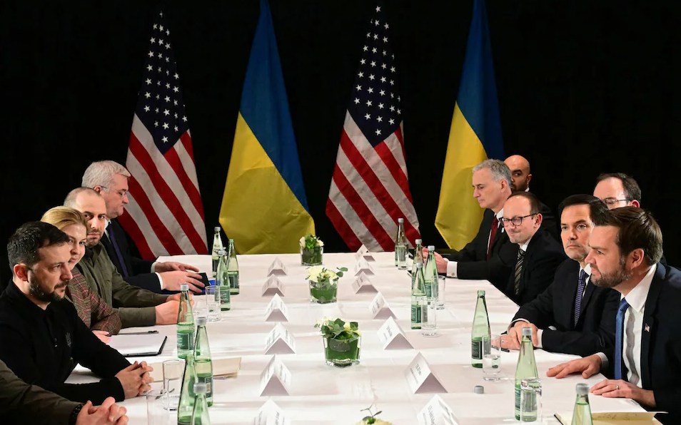 Tại Hội nghị An ninh Munich, Tổng thống Ukraine muốn Mỹ đảm bảo một điều- Ảnh 1. Tại Hội nghị An ninh Munich, Tổng thống Ukraine muốn Mỹ đảm bảo một điều- Ảnh 1.