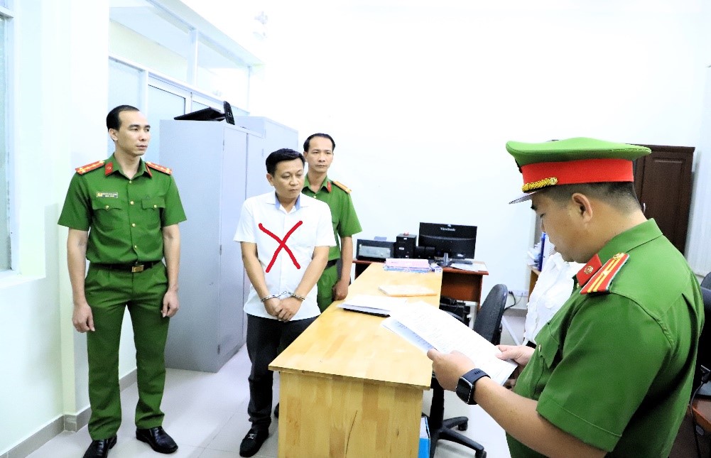 Khởi tố, bắt giam một cán bộ địa chính xây dựng phường Khởi tố, bắt giam một cán bộ địa chính xây dựng phường