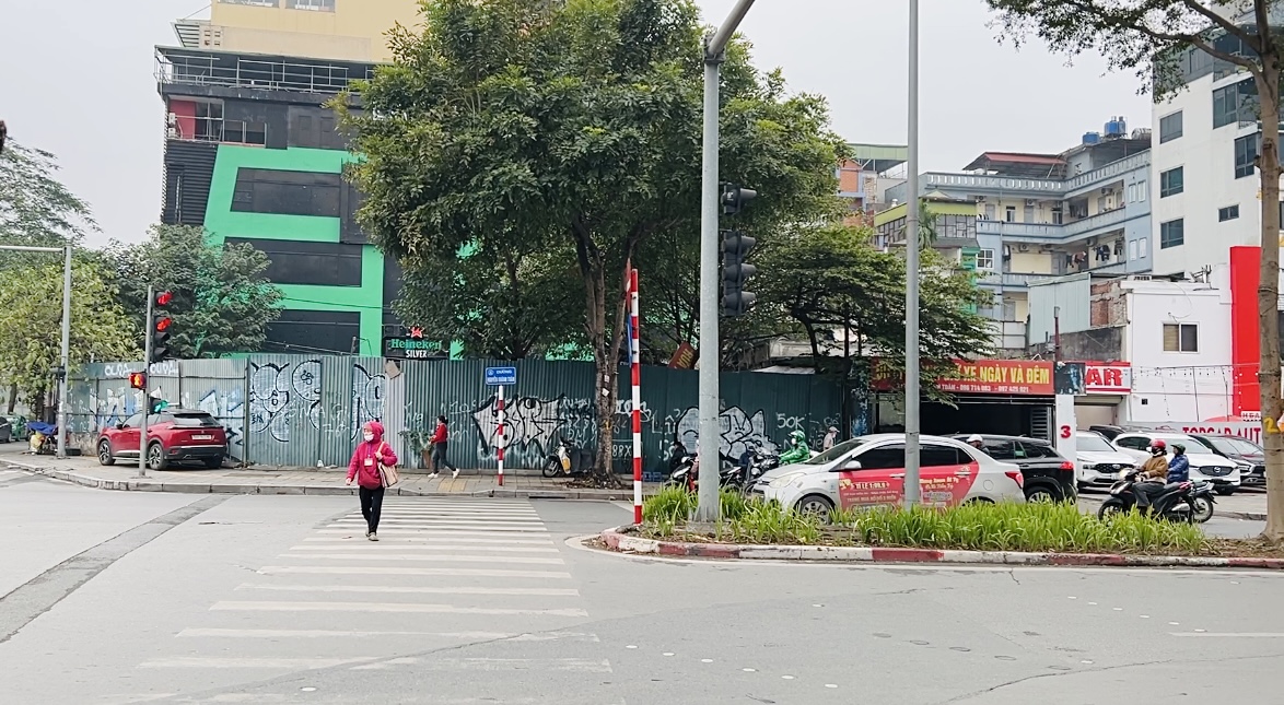 Giao thông an toàn hơn, người dân tự giác hơn sau Nghị định 168- Ảnh 1. Giao thông an toàn hơn, người dân tự giác hơn sau Nghị định 168- Ảnh 1.