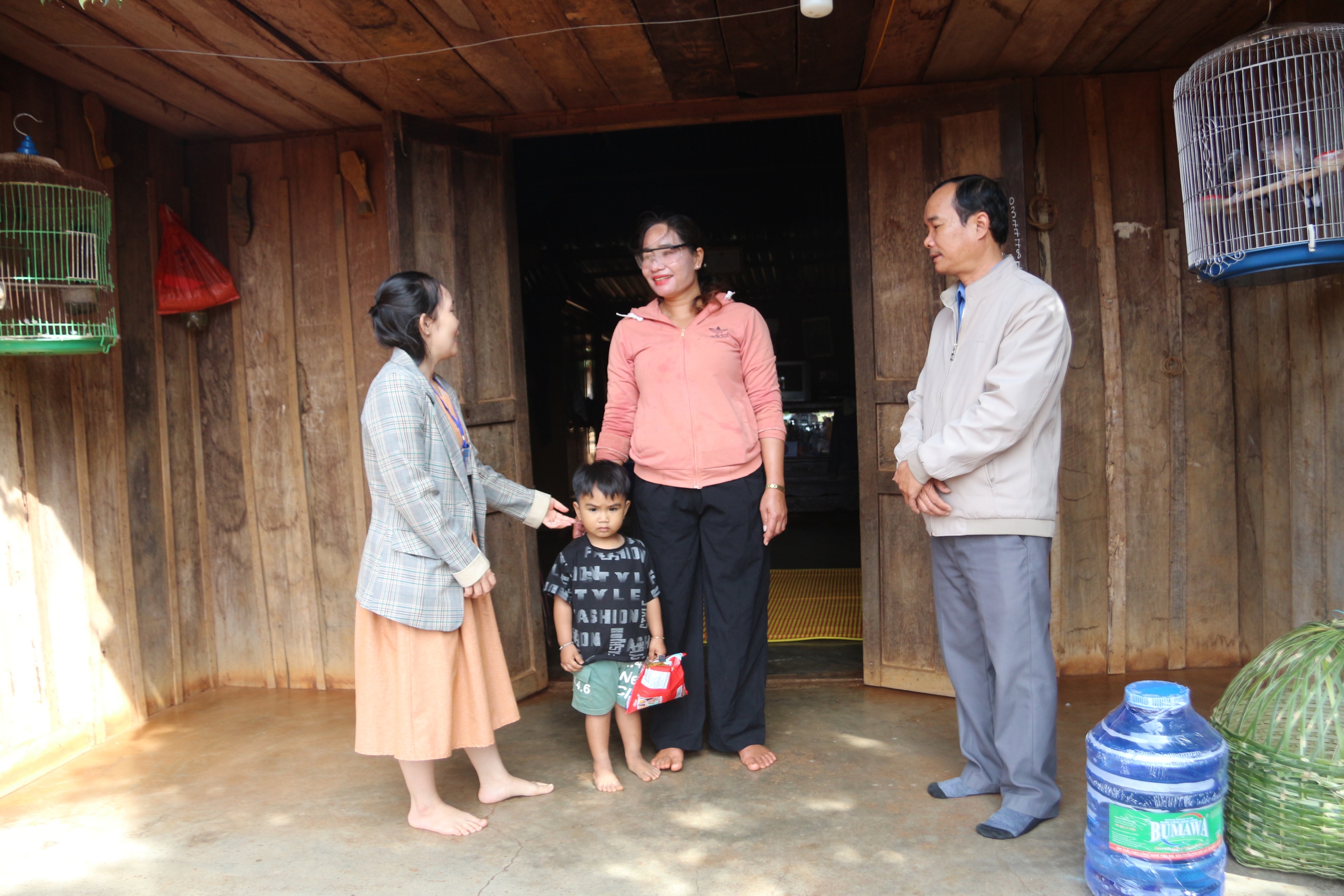 Thị trấn Ea Pốk nỗ lực xóa nhà tạm, nhà dột nát hướng đến cuộc sống ổn định cho người dân- Ảnh 2. Thị trấn Ea Pốk nỗ lực xóa nhà tạm, nhà dột nát hướng đến cuộc sống ổn định cho người dân- Ảnh 2.