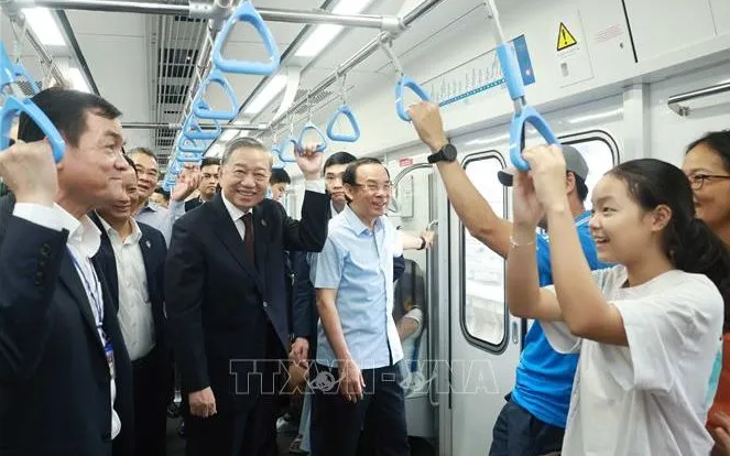 Tổng Bí thư Tô Lâm trải nghiệm thực tế Tuyến Metro số 1 (Bến Thành - Suối Tiên)- Ảnh 1.