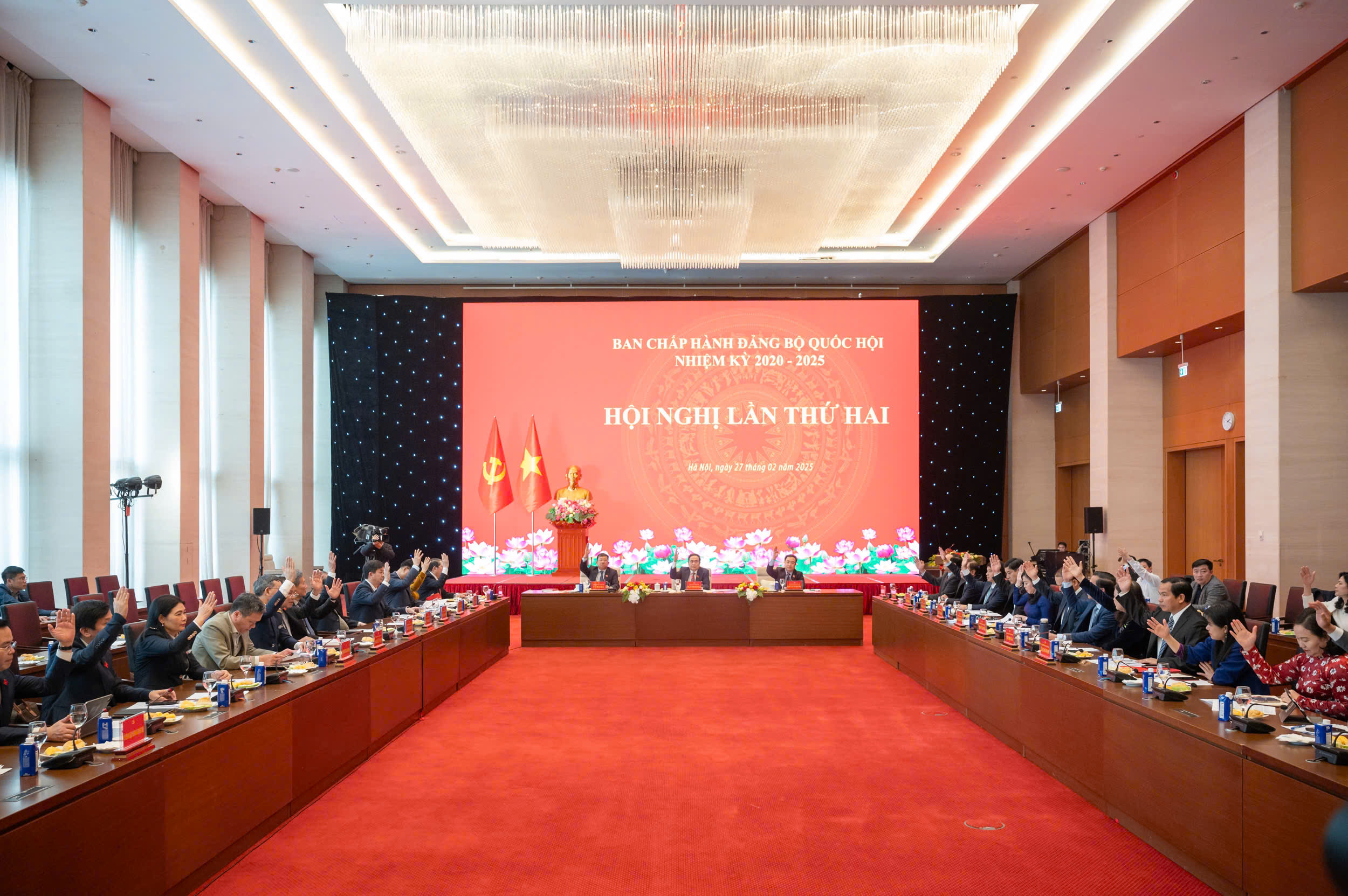 Hội nghị lần thứ hai Ban Chấp hành Đảng bộ Quốc hội- Ảnh 1. Hội nghị lần thứ hai Ban Chấp hành Đảng bộ Quốc hội- Ảnh 1.