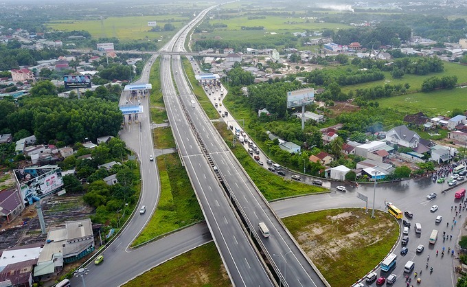 An aerial view of a highway  AI-generated content may be incorrect.