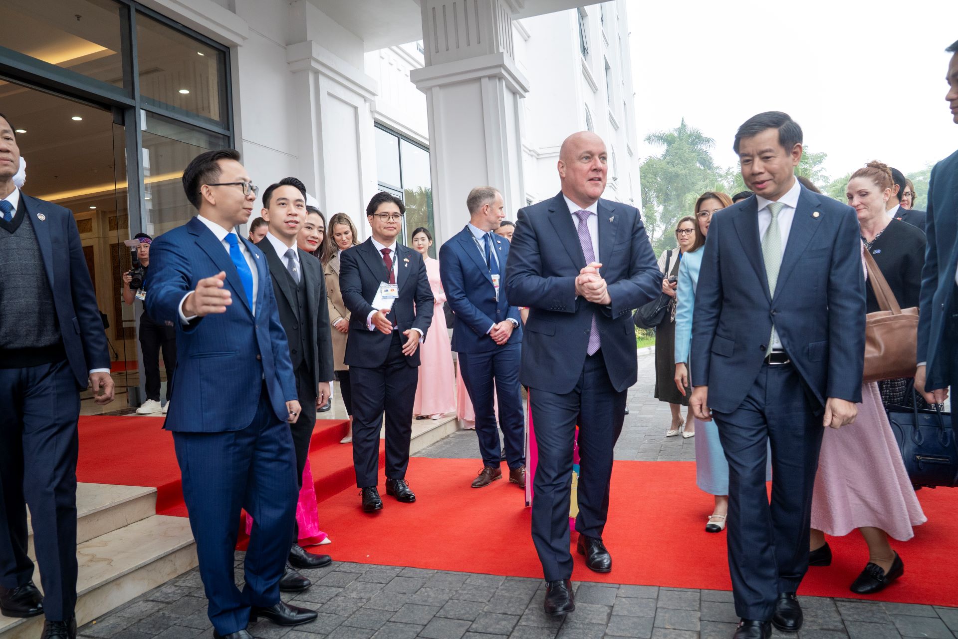 Thủ tướng New Zealand ấn tượng với dàn xe điện VinFast- Ảnh 1. Thủ tướng New Zealand ấn tượng với dàn xe điện VinFast- Ảnh 1.