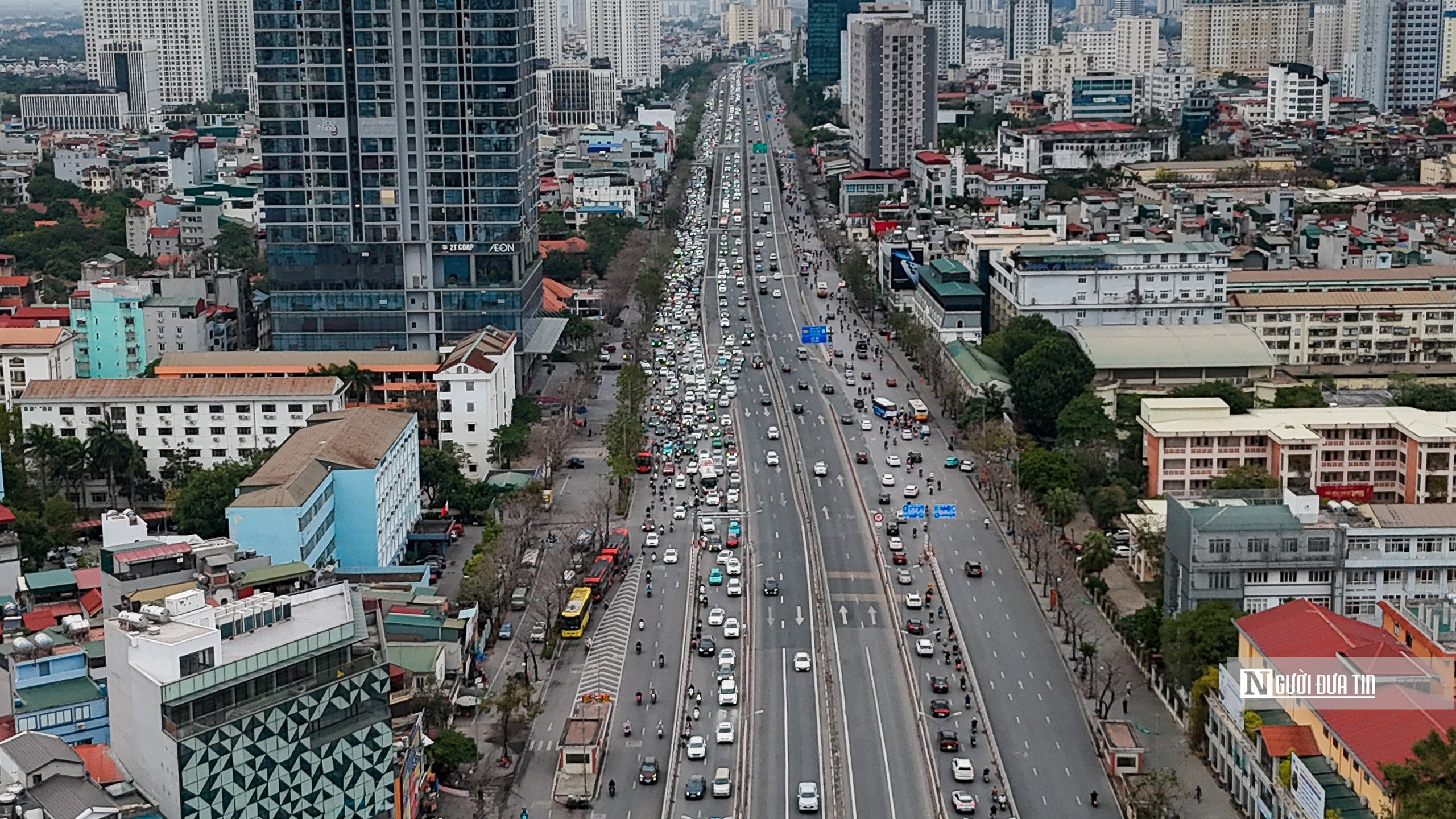 Đường phố Hà Nội thông thoáng ngày đầu đi làm năm Ất Tỵ- Ảnh 3.