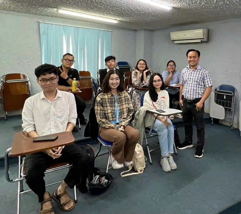 Nhạc sĩ Trương Hữu An: Người truyền lửa đam mê cho thế hệ tài năng Piano Tây Nguyên- Ảnh 5. Nhạc sĩ Trương Hữu An: Người truyền lửa đam mê cho thế hệ tài năng Piano Tây Nguyên- Ảnh 5.