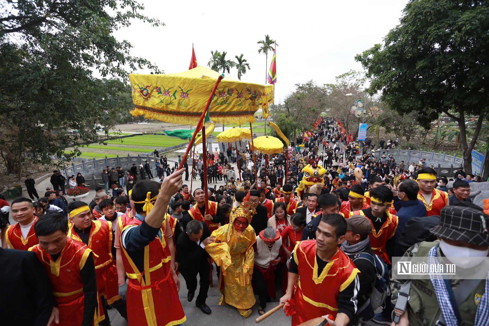 Đền Sái