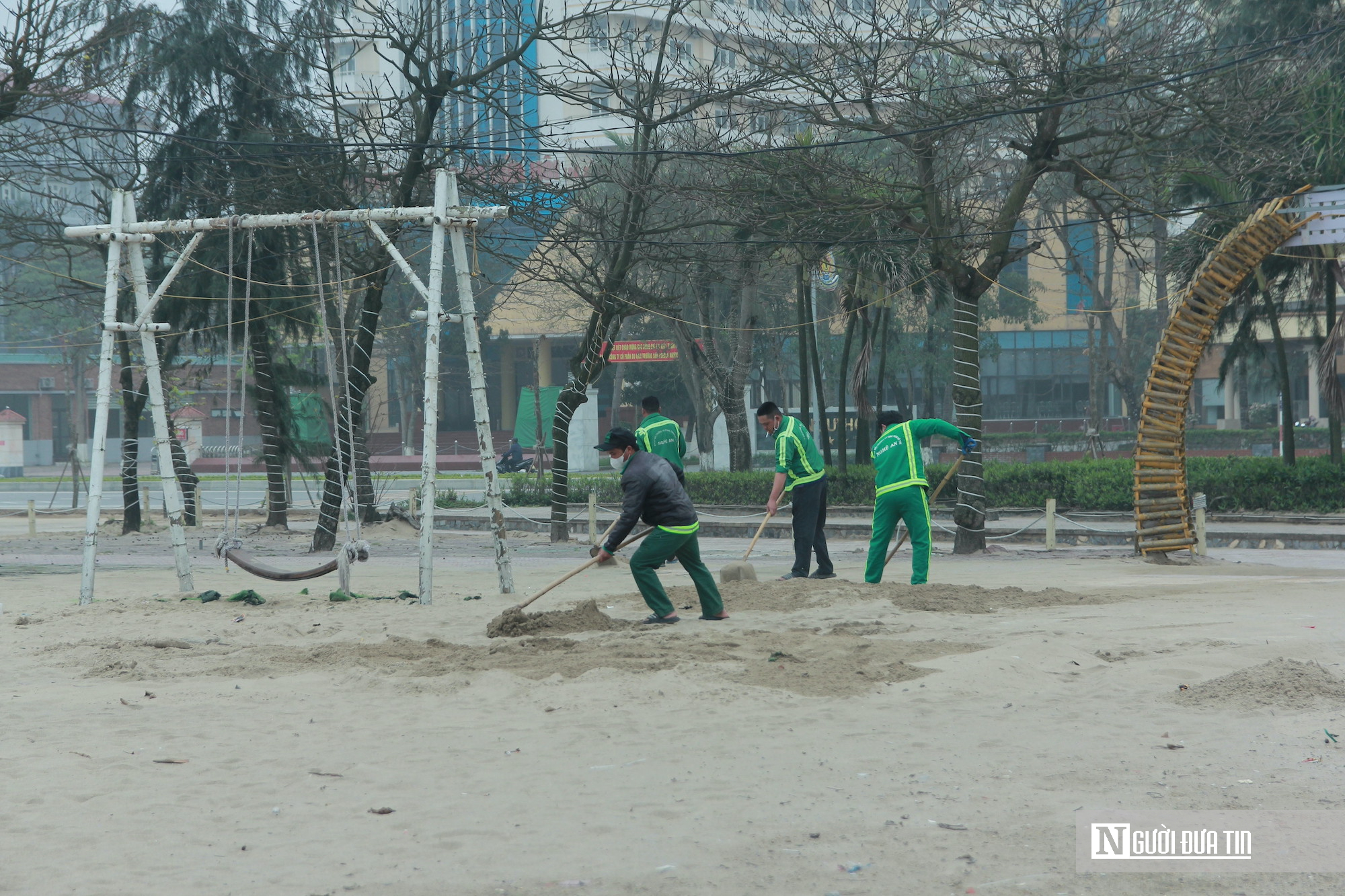 Cửa Lò gấp rút “thay áo mới” trước mùa du lịch biển- Ảnh 3.