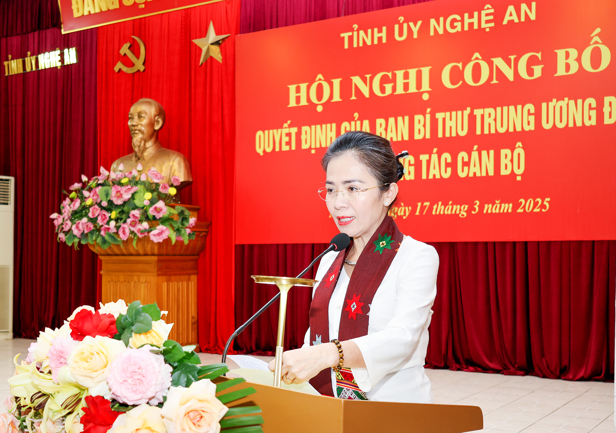 Nghệ An có tân Phó Bí thư Tỉnh ủy- Ảnh 2.