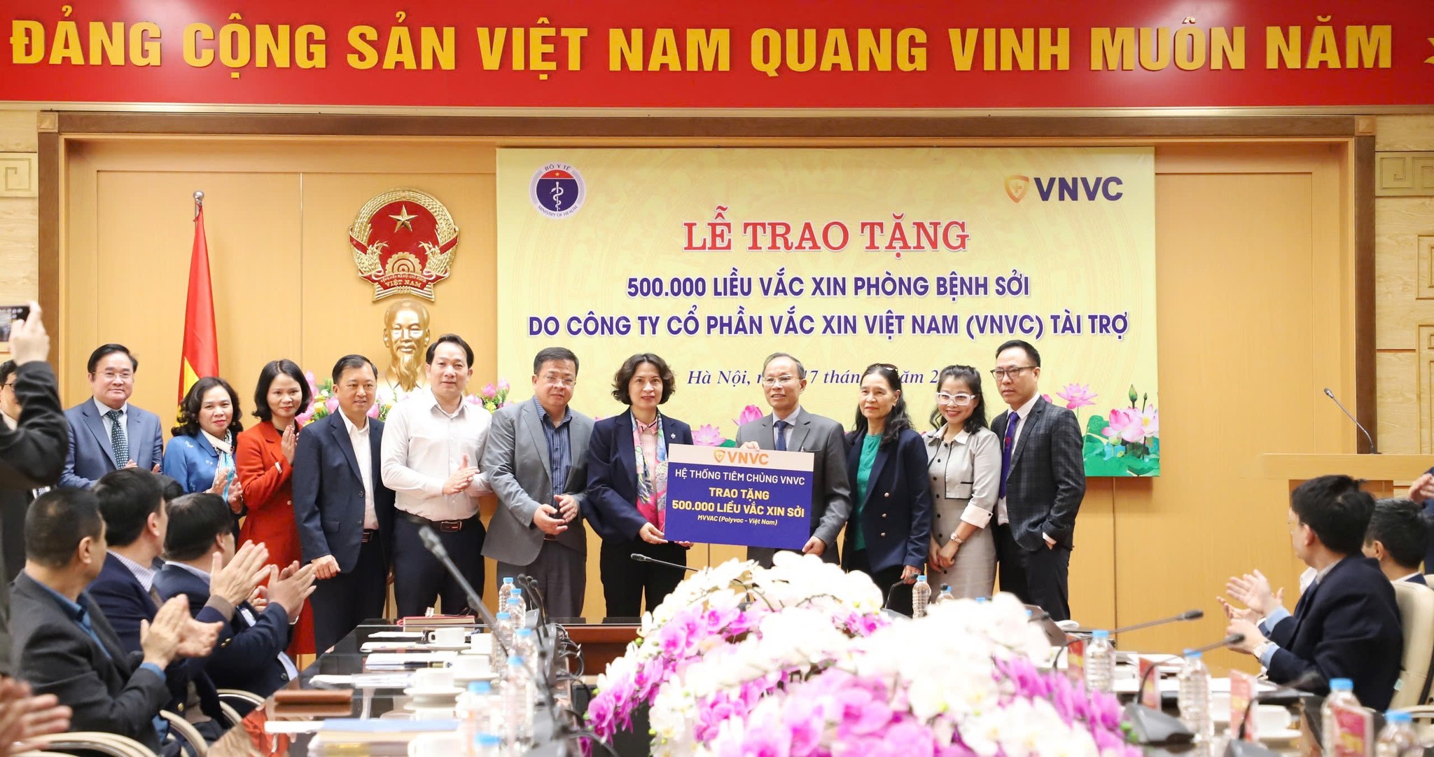 Phân bổ ngay 500.000 liều vắc-xin sởi cho các địa phương- Ảnh 1.