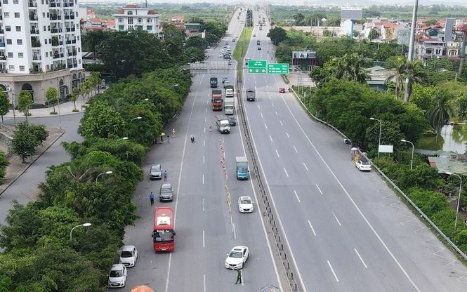 Trường hợp phải giảm tốc độ khi tham gia giao thông đường bộ, ai cũng nên biết- Ảnh 1.