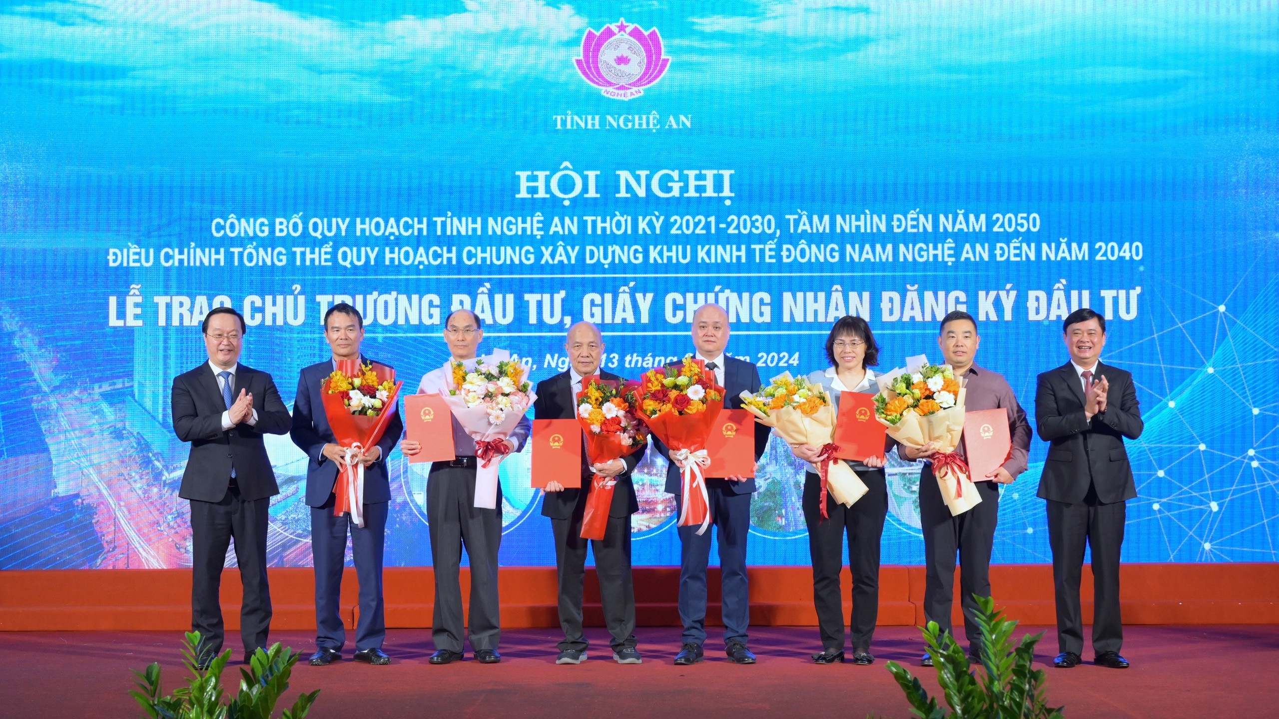 Nghệ An tháo gỡ vướng mắc khu công nghiệp 1.900 tỷ đồng- Ảnh 1. Nghệ An tháo gỡ vướng mắc khu công nghiệp 1.900 tỷ đồng- Ảnh 1.