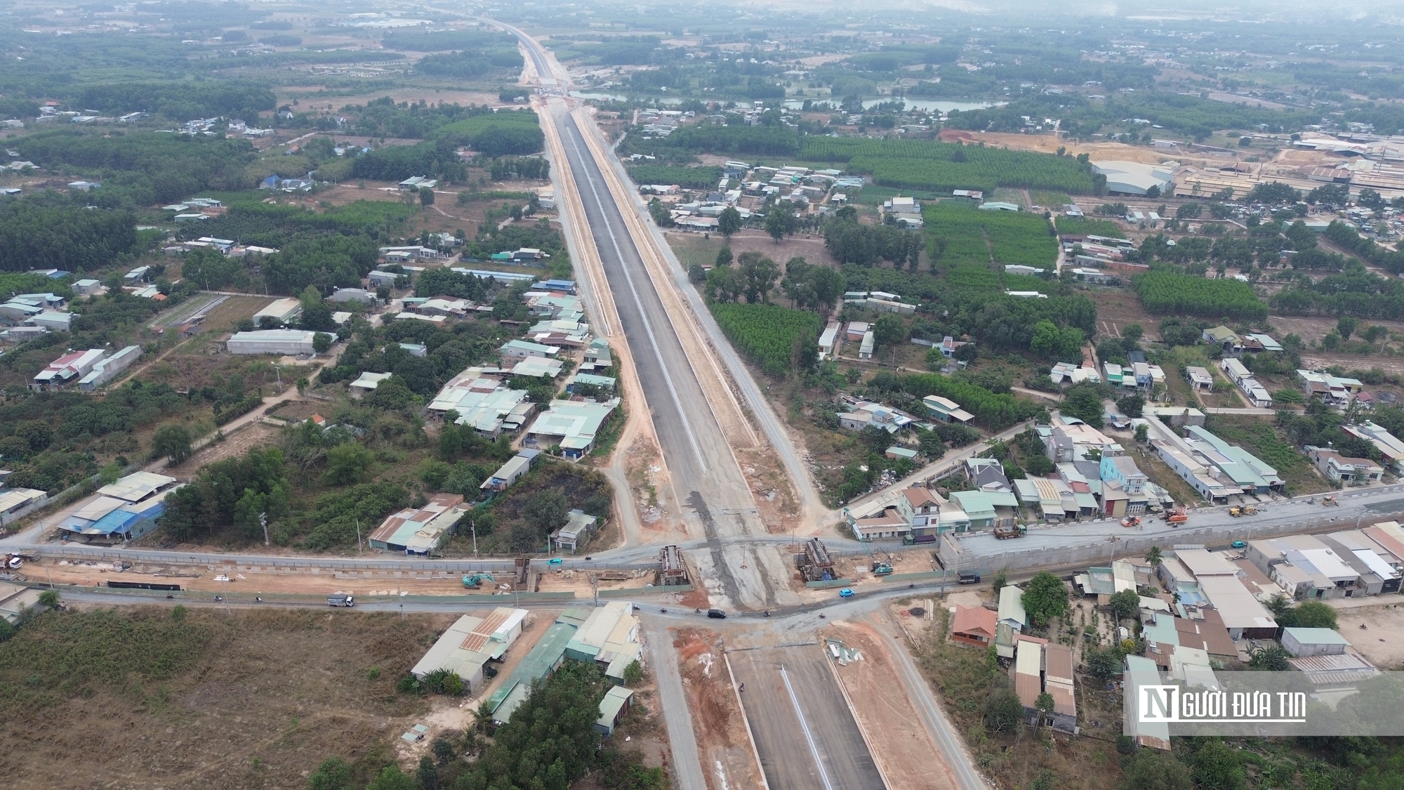 Cao tốc Biên Hòa - Vũng Tàu đoạn qua Bà Rịa - Vũng Tàu dự kiến thông xe kỹ thuật vào cuối tháng 4/2025- Ảnh 3.