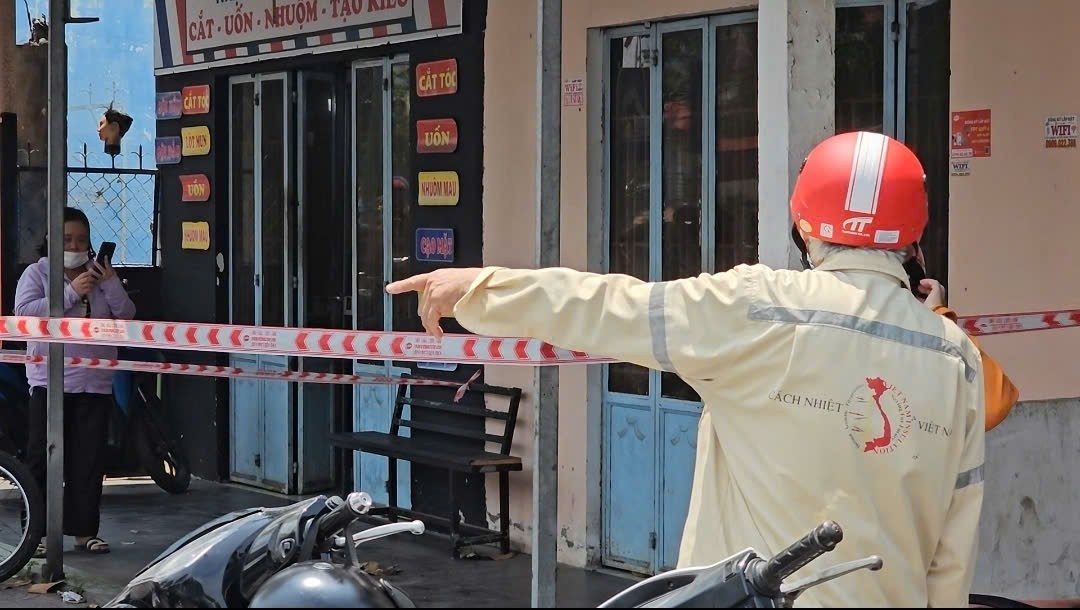 Công an Vĩnh Long thông tin nguyên nhân vụ 2 người tử vong trong căn nhà khoá trái- Ảnh 1.