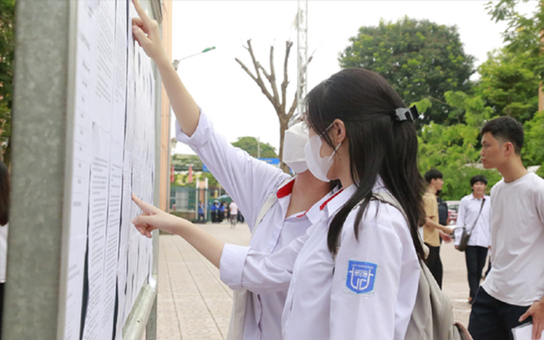 Bản tin 25/3: Trường THPT công lập đầu tiên ở Hải Dương cho học sinh nghỉ thứ Bảy- Ảnh 1.