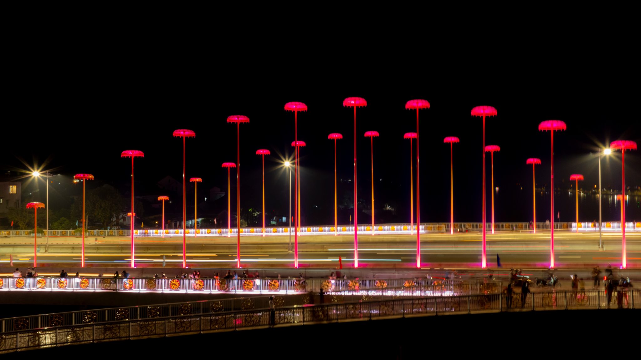 Phản hồi trước thông tin cầu Nguyễn Hoàng ở Huế thiết kế “đạo nhái”- Ảnh 6.