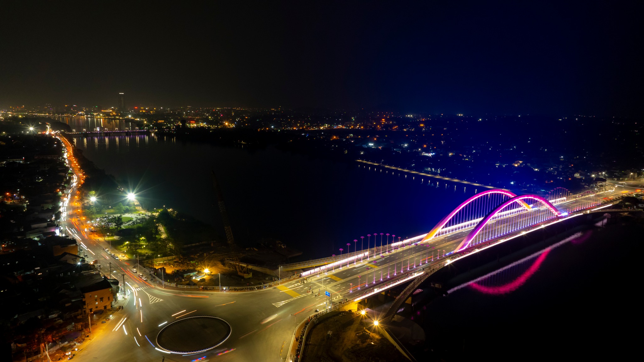 Phản hồi trước thông tin cầu Nguyễn Hoàng ở Huế thiết kế “đạo nhái”- Ảnh 3.