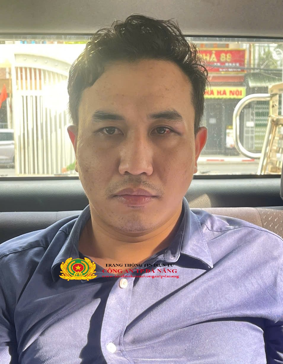 Bắt đối tượng giả làm khách hàng mua sữa để cướp tài sản- Ảnh 1. Bắt đối tượng giả làm khách hàng mua sữa để cướp tài sản- Ảnh 1.