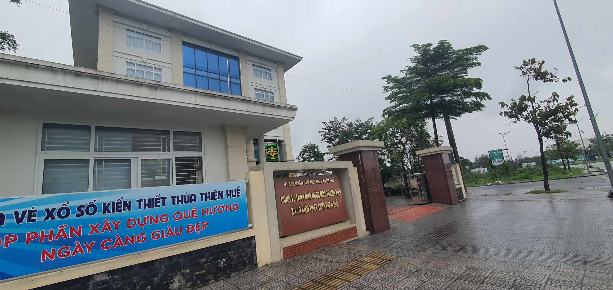 Diễn biến mới vụ kiện công ty xổ số ở Huế trả thưởng 2 tỷ đồng- Ảnh 1. Diễn biến mới vụ kiện công ty xổ số ở Huế trả thưởng 2 tỷ đồng- Ảnh 1.