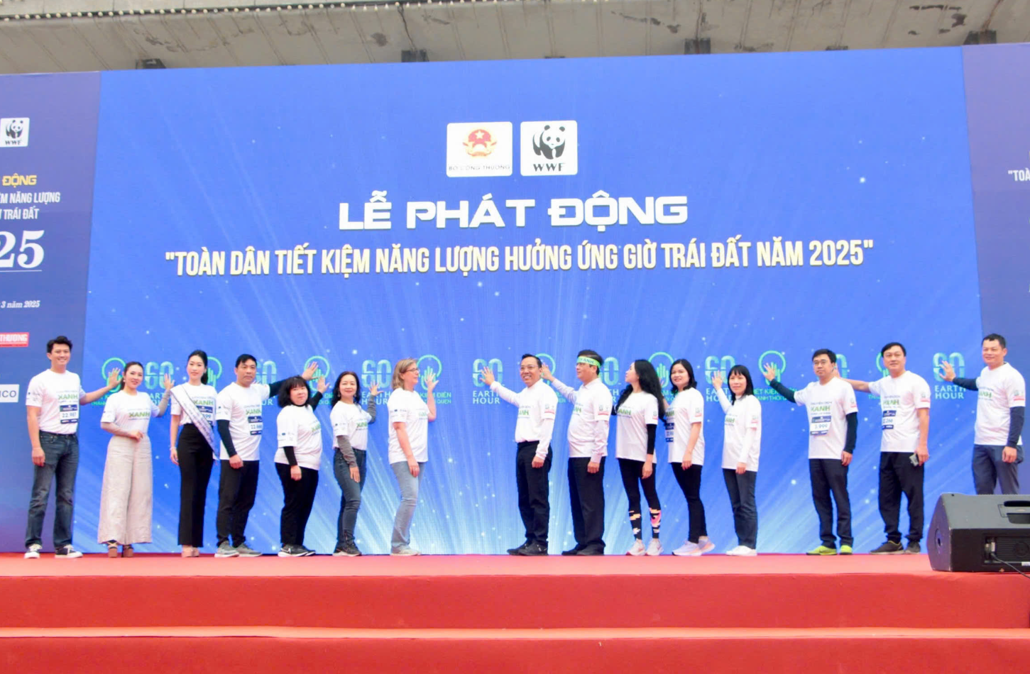 Gần 2.000 người tham gia chạy hưởng ứng Giờ Trái đất 2025- Ảnh 1.