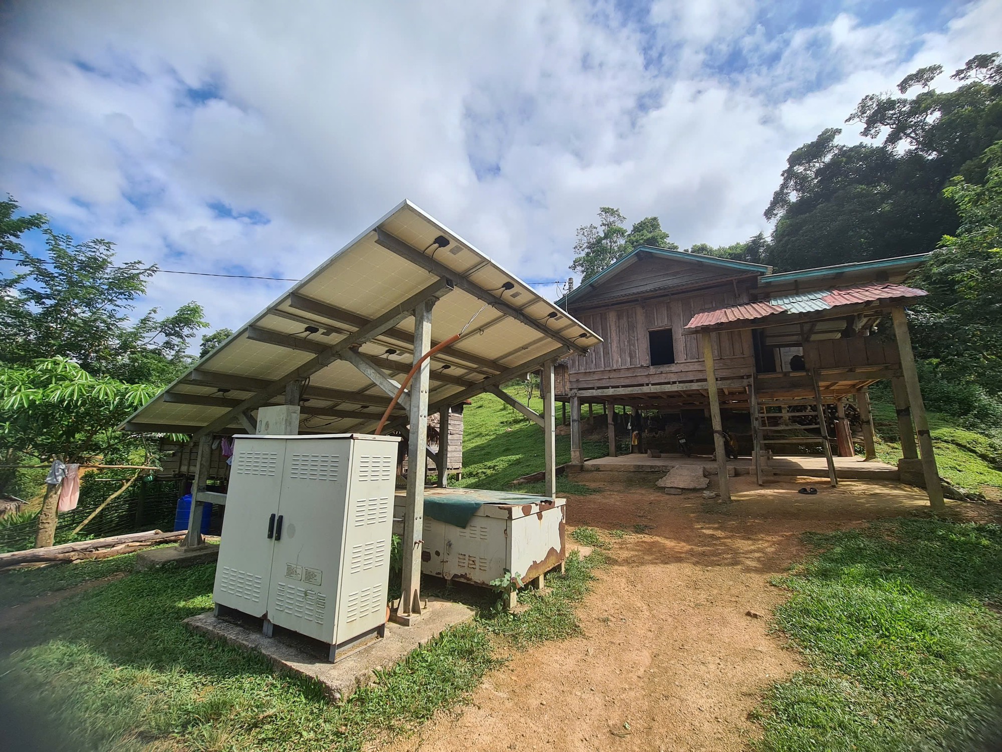 Bộ Công an đề nghị cung cấp thông tin các dự án điện mặt trời tại Quảng Bình- Ảnh 1.