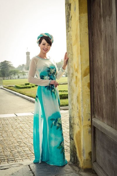 Sau hơn 30 năm đăng quang Á hậu 1, "Đóa hoa yêu kiều" của xứ Tuyên hiện thế nào?- Ảnh 4. Sau hơn 30 năm đăng quang Á hậu 1, "Đóa hoa yêu kiều" của xứ Tuyên hiện thế nào?- Ảnh 4.