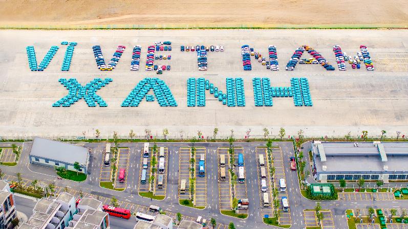 Gần 400 xe điện VinFast tạo biểu tượng "Vì Việt Nam Xanh", mở màn ấn tượng tại Ngày hội Xanh lớn nhất Việt Nam- Ảnh 2. Gần 400 xe điện VinFast tạo biểu tượng "Vì Việt Nam Xanh", mở màn ấn tượng tại Ngày hội Xanh lớn nhất Việt Nam- Ảnh 2.