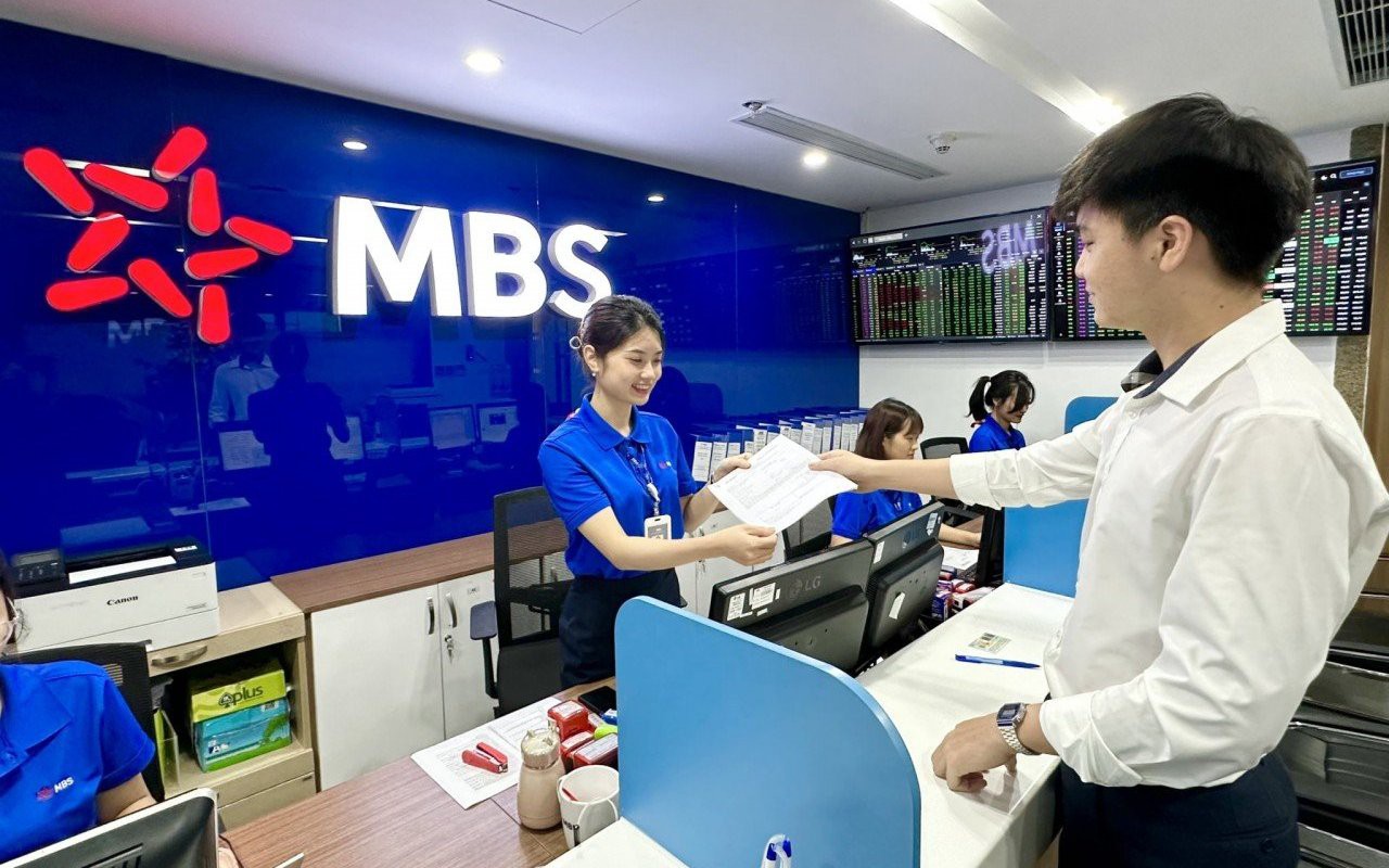 Nghịch lý doanh thu giảm lợi nhuận kỷ lục ở MBS