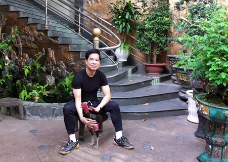 Nam nghệ sĩ tự nhận mình "nghèo nhất showbiz Việt", sở hữu biệt thự "kỳ lạ" hàng trăm tỷ- Ảnh 6. Nam nghệ sĩ tự nhận mình "nghèo nhất showbiz Việt", sở hữu biệt thự "kỳ lạ" hàng trăm tỷ- Ảnh 6.