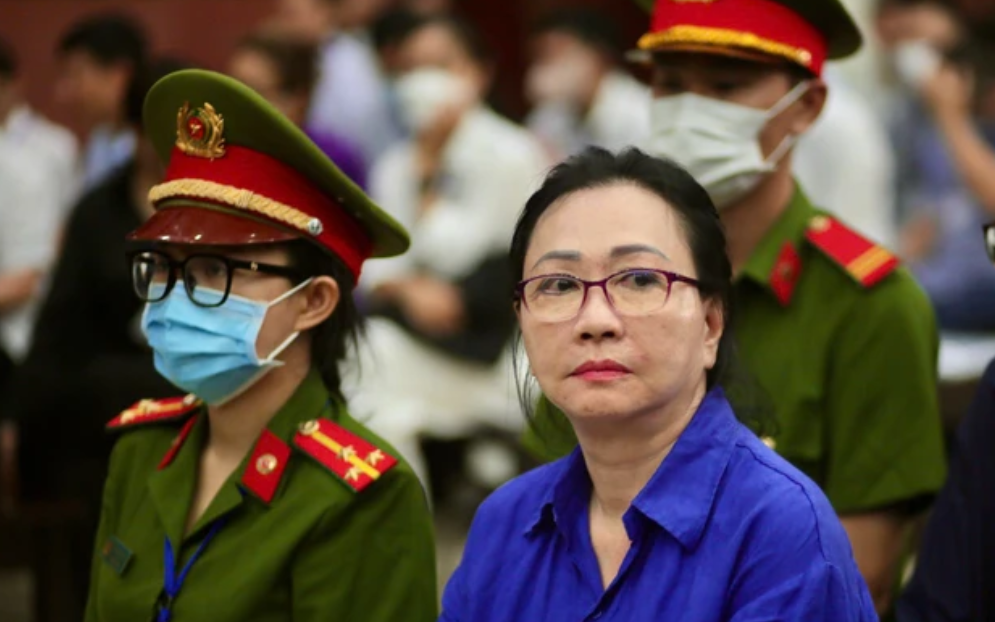 Giả danh công an "chìm" để lừa tình, lừa tiền, lãnh án 12 năm tù- Ảnh 2.