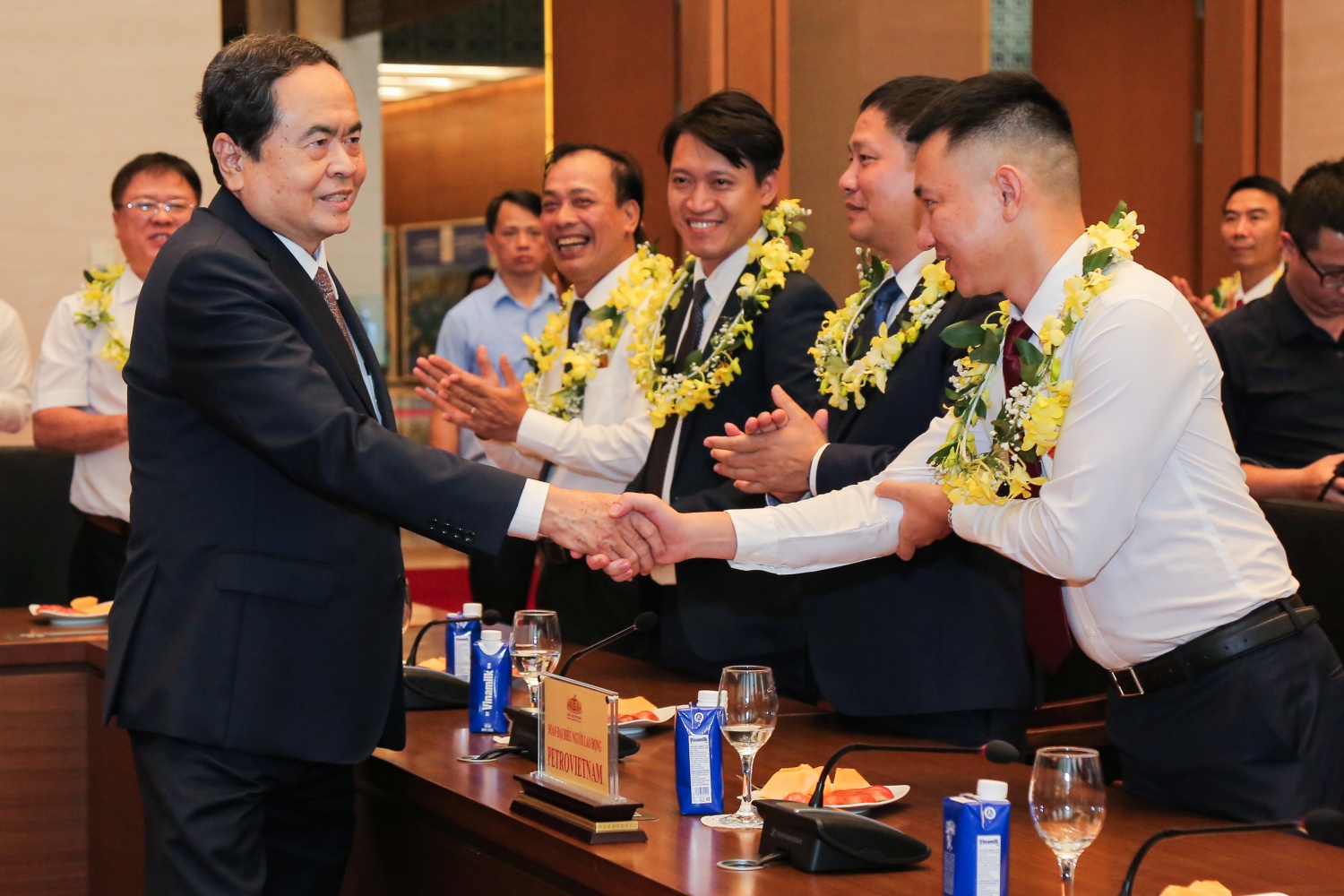 Chủ tịch Quốc hội Trần Thanh Mẫn: Ghi nhận và trân trọng đóng góp của những người lao động nơi tuyến đầu của ngành năng lượng quốc gia- Ảnh 1. Chủ tịch Quốc hội Trần Thanh Mẫn: Ghi nhận và trân trọng đóng góp của những người lao động nơi tuyến đầu của ngành năng lượng quốc gia- Ảnh 1.