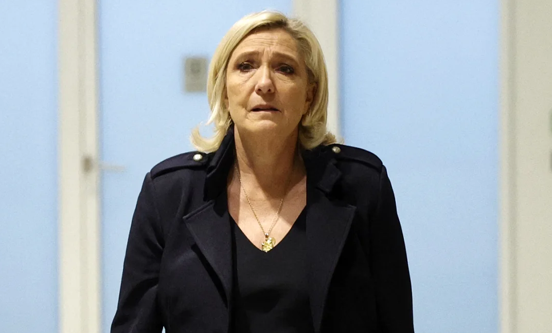 Pháp: Đảng cực hữu của bà Marine Le Pen tiếp tục gặp rắc rối- Ảnh 1. Pháp: Đảng cực hữu của bà Marine Le Pen tiếp tục gặp rắc rối- Ảnh 1.