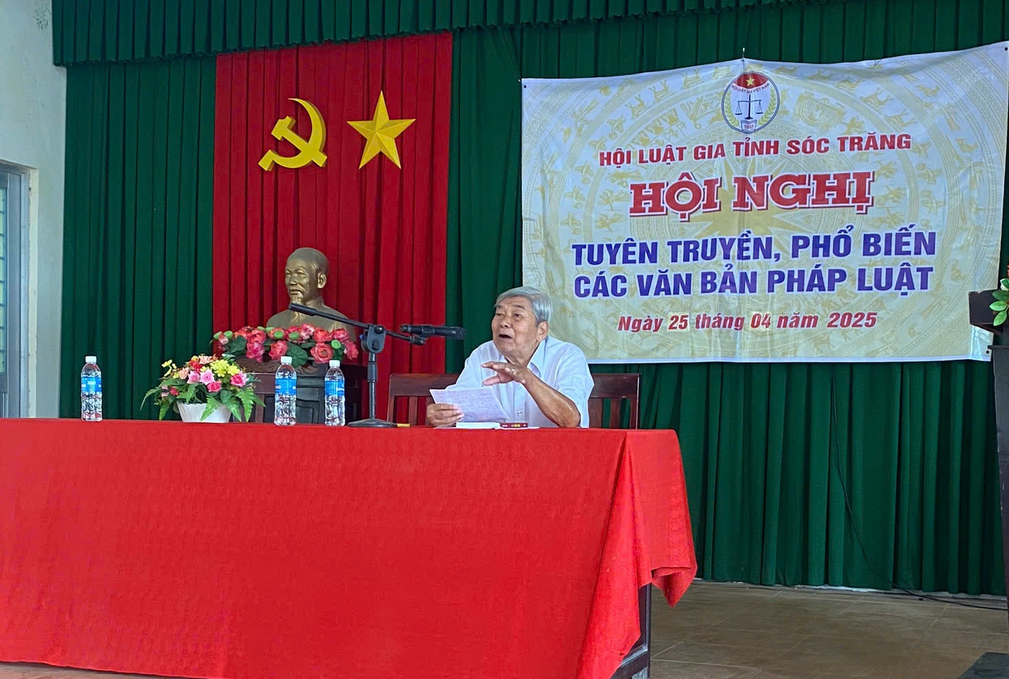 Hội Luật gia tỉnh Sóc Trăng đẩy mạnh tuyên truyền pháp luật về đất đai, môi trường- Ảnh 1. Hội Luật gia tỉnh Sóc Trăng đẩy mạnh tuyên truyền pháp luật về đất đai, môi trường- Ảnh 1.