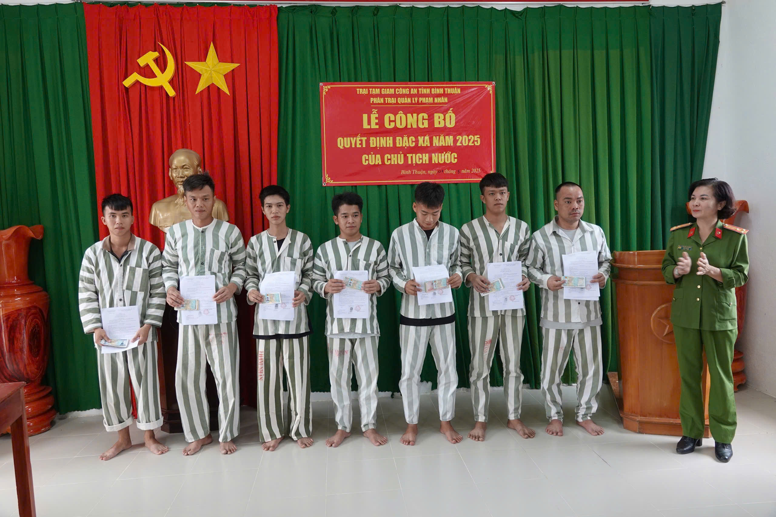 Giấc ngủ ngắn nhất trước ngày được đặc xá của nguyên Chủ tịch xã - Ảnh 1. Giấc ngủ ngắn nhất trước ngày được đặc xá của nguyên Chủ tịch xã - Ảnh 1.