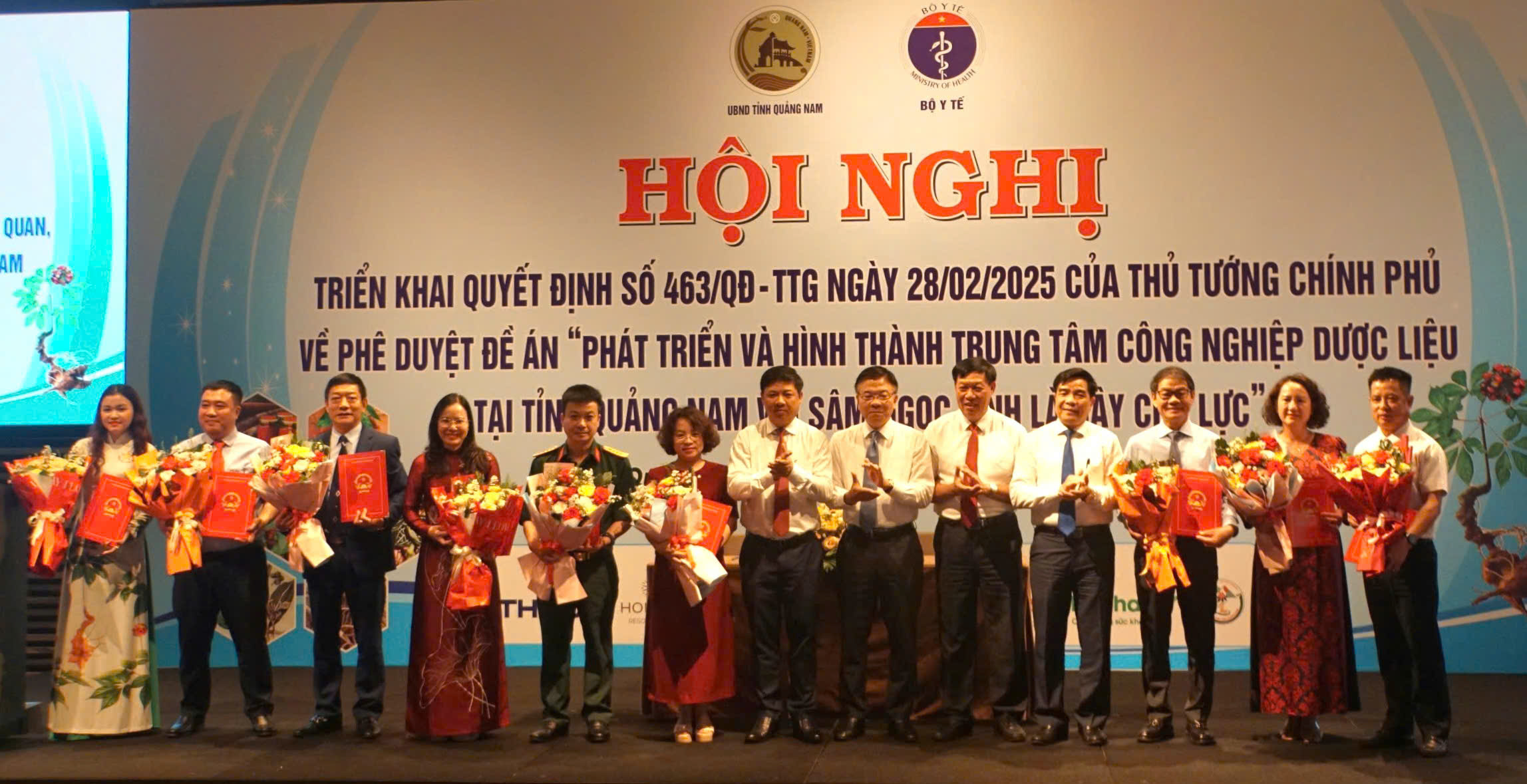 Tỉnh Quảng Nam đã ký kết các bản ghi nhớ và thỏa thuận nghiên cứu, khảo sát đầu tư dự án với 8 đơn vị, nhà đầu tư Tỉnh Quảng Nam đã ký kết các bản ghi nhớ và thỏa thuận nghiên cứu, khảo sát đầu tư dự án với 8 đơn vị, nhà đầu tư