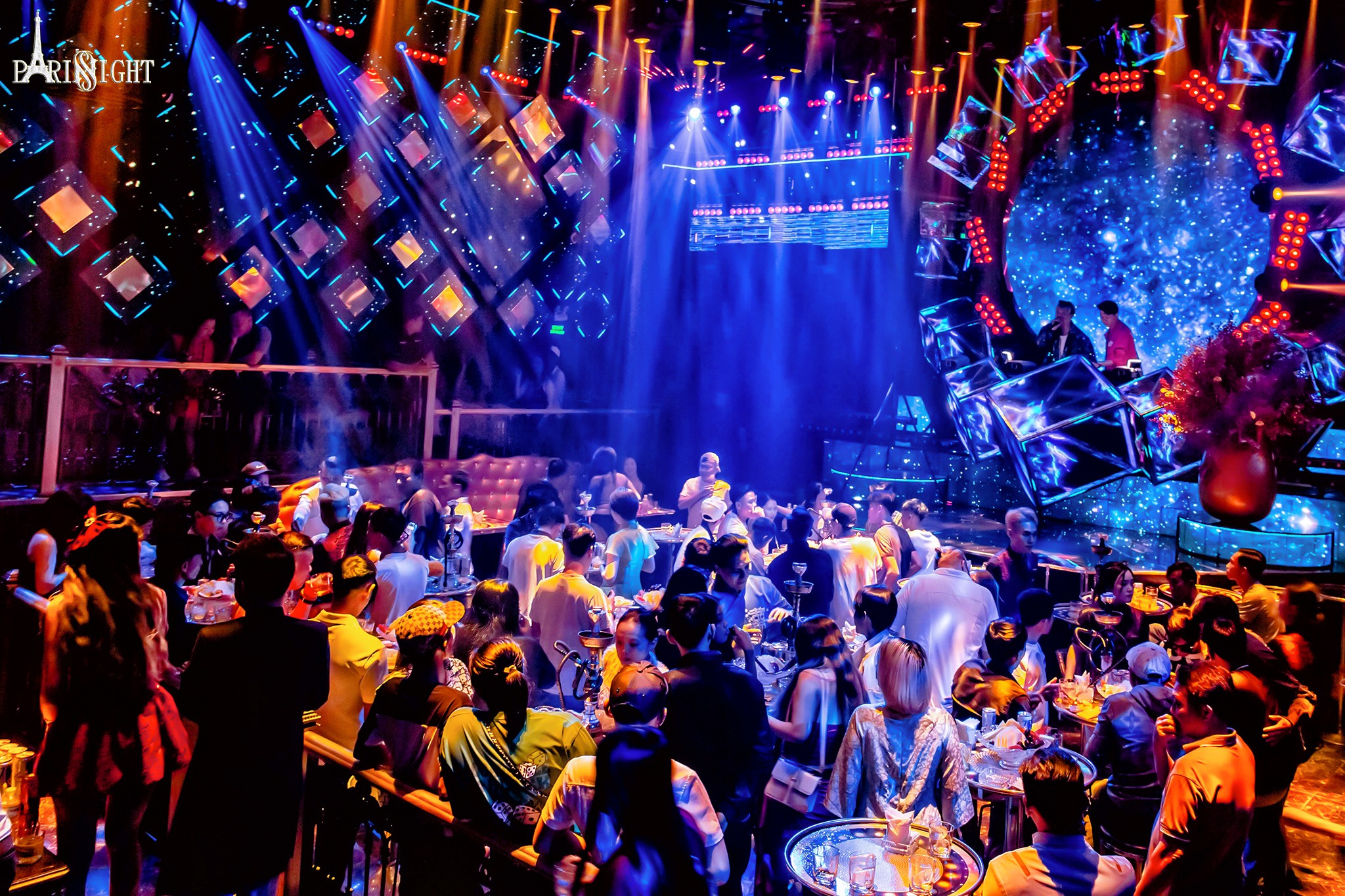 Paris Night Club, địa điểm ăn chơi khét tiếng ở Tp.Phan Thiết từng hoạt động ra sao?- Ảnh 1. Paris Night Club, địa điểm ăn chơi khét tiếng ở Tp.Phan Thiết từng hoạt động ra sao?- Ảnh 1.