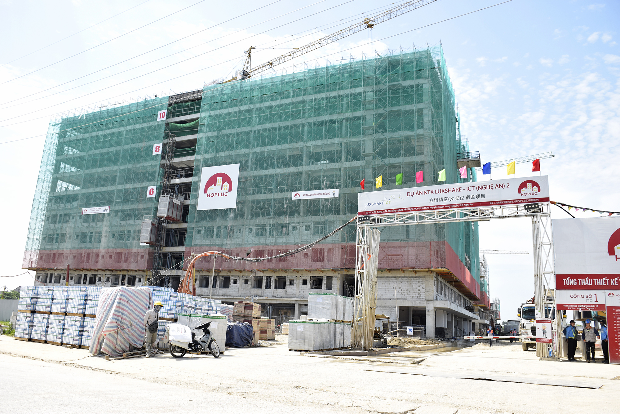 Nghệ An: Quyết liệt thúc đẩy tiến độ các dự án nhà ở xã hội cho công nhân- Ảnh 3. Nghệ An: Quyết liệt thúc đẩy tiến độ các dự án nhà ở xã hội cho công nhân- Ảnh 3.