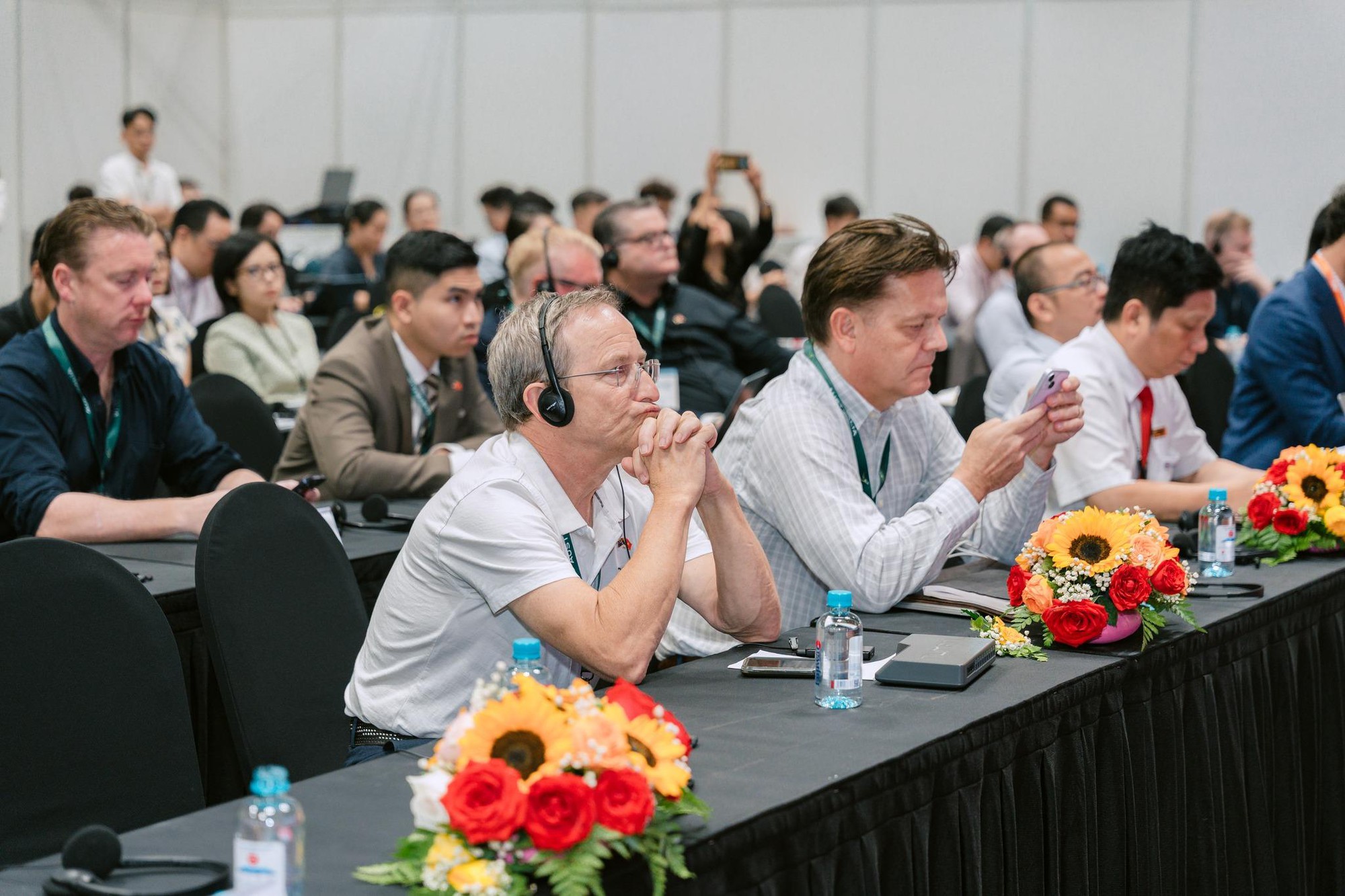 LocaAI gây ấn tượng mạnh tại Smart City Asia 2025 với giải pháp ứng dụng AI phiên dịch hội thảo quốc tế- Ảnh 1. LocaAI gây ấn tượng mạnh tại Smart City Asia 2025 với giải pháp ứng dụng AI phiên dịch hội thảo quốc tế- Ảnh 1.