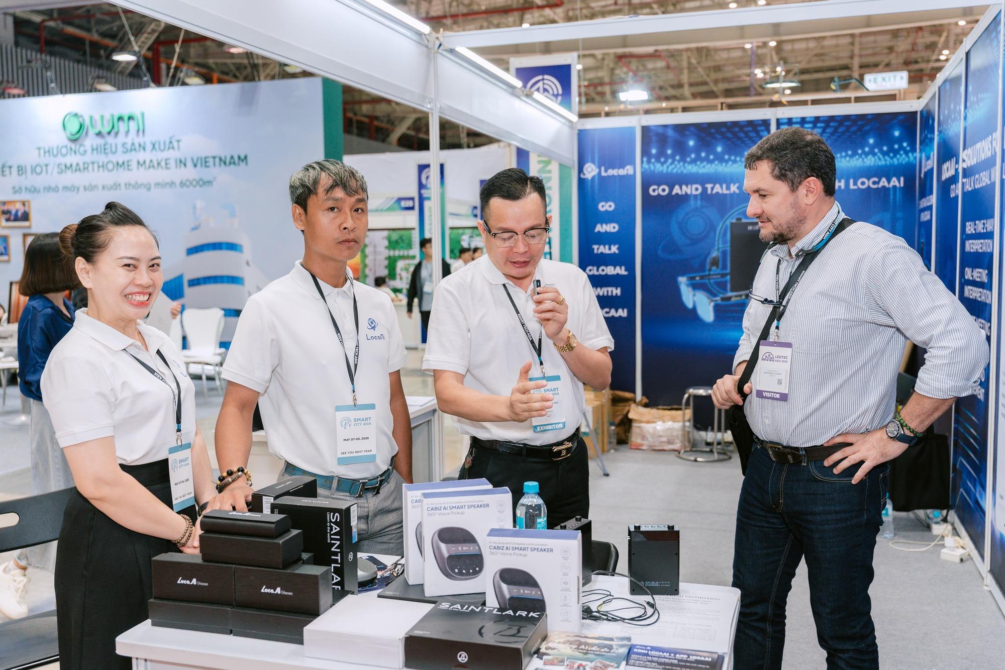 LocaAI gây ấn tượng mạnh tại Smart City Asia 2025 với giải pháp ứng dụng AI phiên dịch hội thảo quốc tế- Ảnh 4. LocaAI gây ấn tượng mạnh tại Smart City Asia 2025 với giải pháp ứng dụng AI phiên dịch hội thảo quốc tế- Ảnh 4.