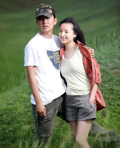 "Ngọc nữ màn ảnh" sau sóng gió ly hôn, chọn làm mẹ đơn thân lặng lẽ- Ảnh 2. "Ngọc nữ màn ảnh" sau sóng gió ly hôn, chọn làm mẹ đơn thân lặng lẽ- Ảnh 2.