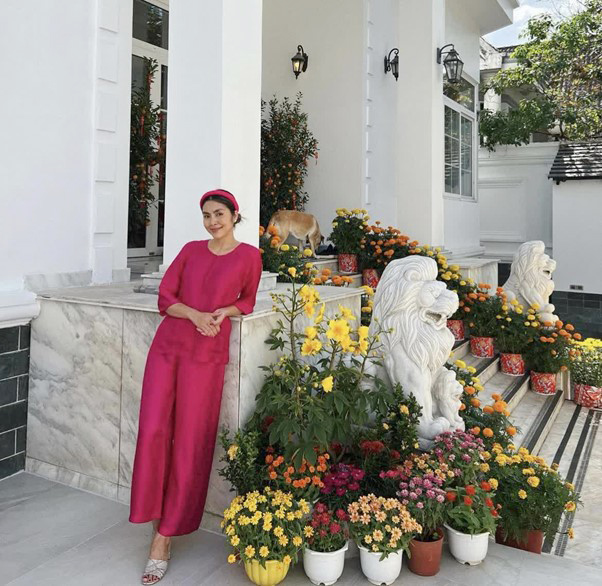 Tăng Thanh Hà khoe "góc bình dân" trong không gian sống bạc tỷ- Ảnh 1. Tăng Thanh Hà khoe "góc bình dân" trong không gian sống bạc tỷ- Ảnh 1.