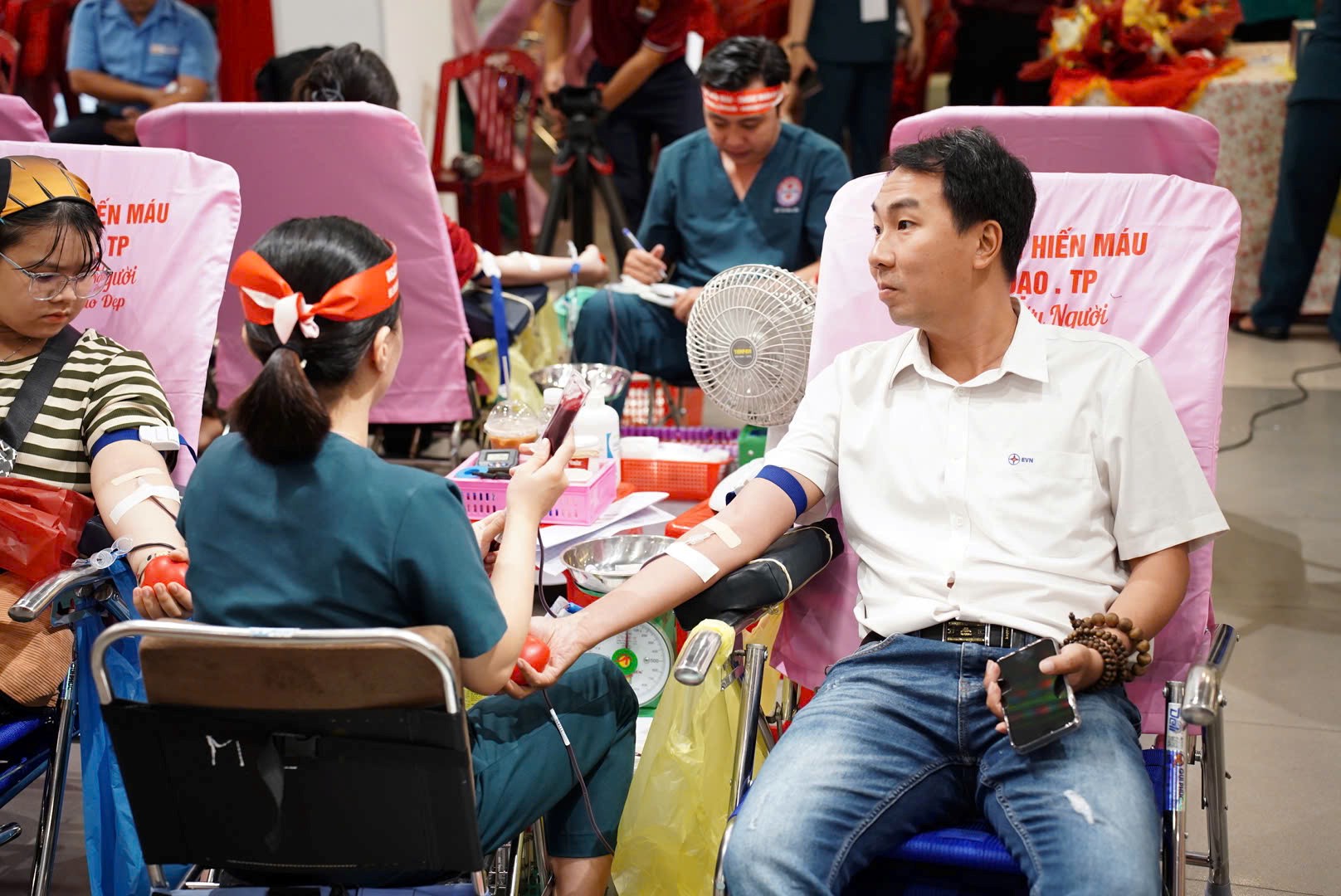 Tháng Nhân đạo 2025: Cùng chung tay chăm lo cho những người có hoàn cảnh khó khăn- Ảnh 3. Tháng Nhân đạo 2025: Cùng chung tay chăm lo cho những người có hoàn cảnh khó khăn- Ảnh 3.